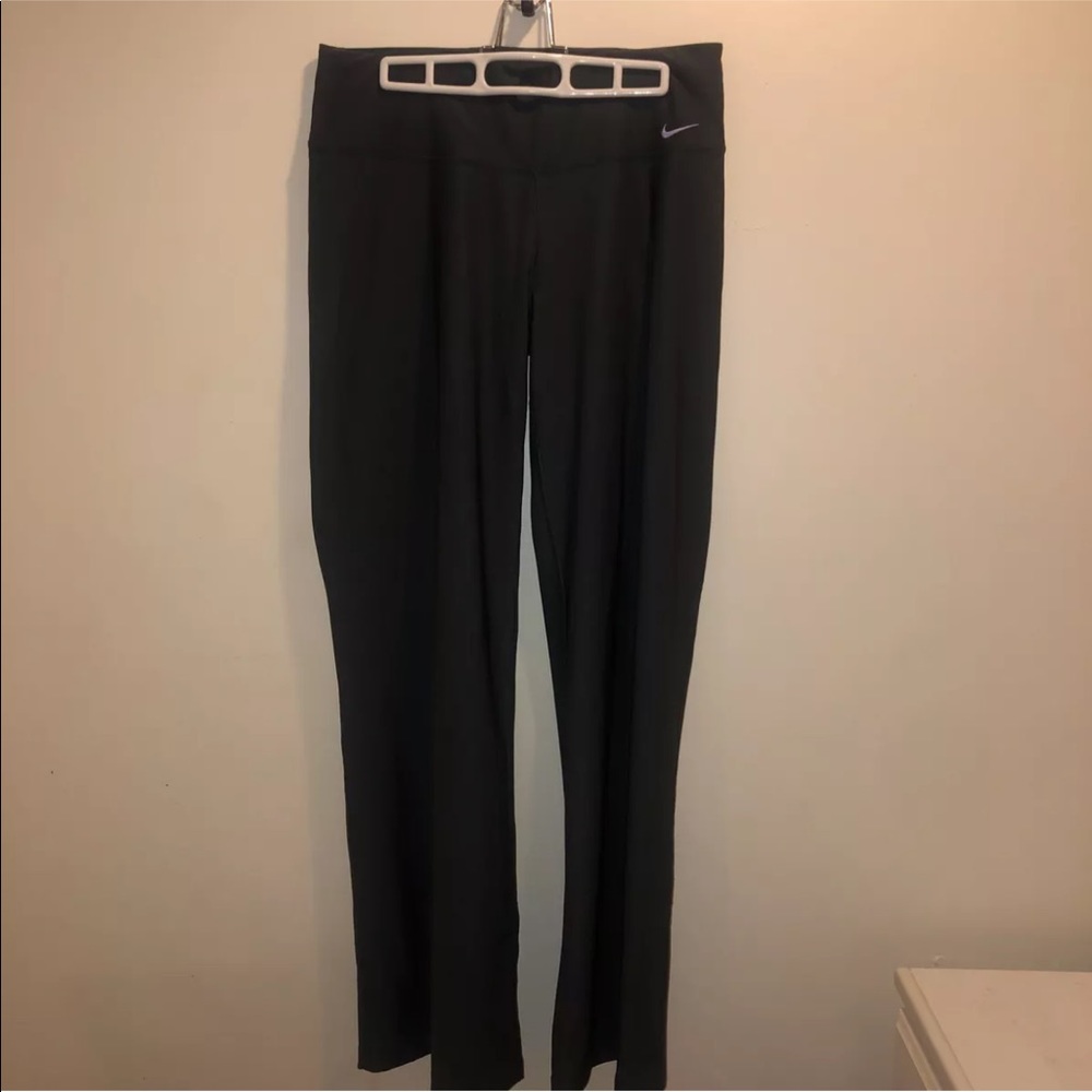Women’s Nike Dri-Fit Pants Medium